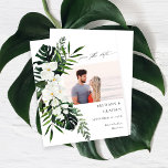 Lámina Foto de Floral blanca tropical presupuestal Guarda<br><div class="desc">** EL PAPEL SATÍN ES PAPEL DELGADO. ACTUALIZAR EL PAPEL PARA UN PAPEL MÁS ESPESO. TIENE UNA OPCIÓN PARA ENVELOPES. *** Ahorre dinero en invitaciones formales con esta invitación más pequeña que tiene una opción para sobres. Prepárese a sus huéspedes para el boda asombroso con su Palm & White Floral...</div>