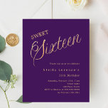 Lámina Guión dorado morado elegante Invitación Sweet 16<br><div class="desc">Una invitación moderna de Sweet 16. Un fondo morado y la palabra Dieciséis escritos con letras grandes. Personalice y agregue un nombre y detalles del fiesta. 1 hoja = 1 borde impreso de invitación al borde.</div>