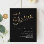 Lámina Guión dorado negro presupuesto Invitación dulce 16<br><div class="desc">Una invitación moderna de Sweet 16. El clásico fondo negro y la palabra Dieciséis escritos con letras grandes en falso oro. Personalice y agregue un nombre y detalles del fiesta. Texto blanco. 1 hoja = 1 borde impreso de invitación al borde.</div>