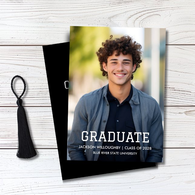 Lámina Invitación a graduación clásica de presupuesto con (Subido por el creador)