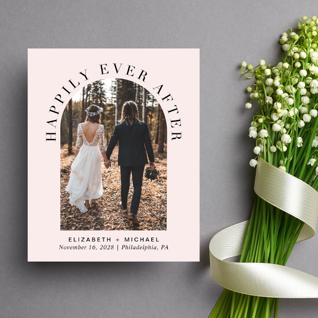 Lámina Invitación a la recepción de la boda rosada con fo (Celebrate your love story with an invitation showcasing your favorite photo in an elegant arch frame)