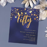Lámina Invitación de cumpleaños 50 de Navy blue stars<br><div class="desc">Una invitación moderna y elegante para una fiesta de cumpleaños número 50 tanto para él como para ella. Decorado con estrellas doradas. Fondo azul marino y la palabra Cincuenta escrita con grandes letras falsas de oro. El color azul es desigual. Personalice y agregue un nombre y detalles del fiesta. 1...</div>
