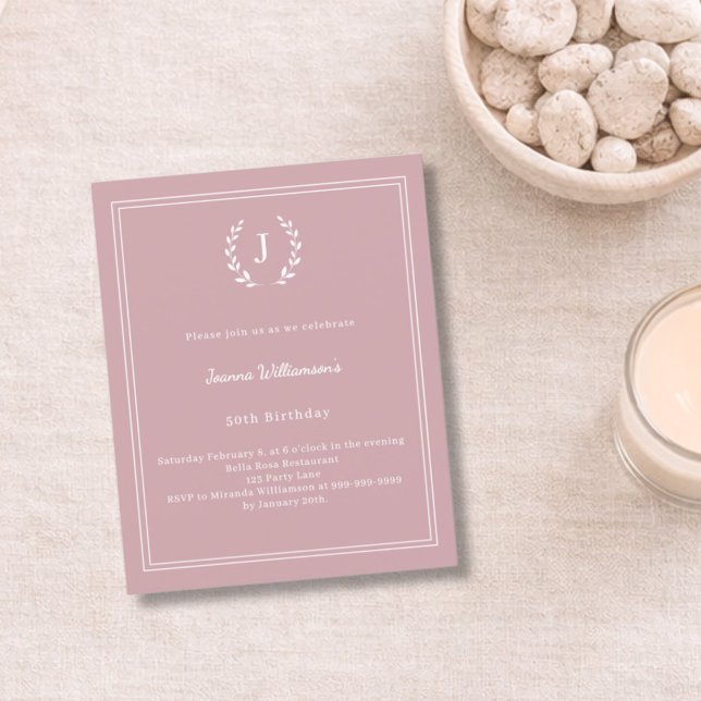 Lámina Invitación de cumpleaños con corona monograma rosa (Subido por el creador)