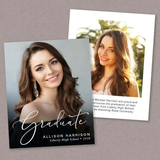 Lámina Invitación de graduación de guión gráfico de presu (An elegant photo graduation announcement to celebrate the graduate's achievements)