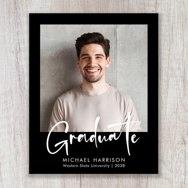 Lámina Invitación de Graduación de Guión Negrita de Foto  (Budget White Script Photo Graduation Announcement)