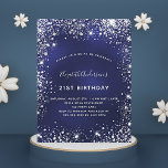 Lámina Invitación de plata azul marino para 21 cumpleaños<br><div class="desc">Una invitación moderna,  elegante y glamurosa para una fiesta de cumpleaños número 21 (o cualquier edad). Un fondo azul marino,  decorado con un polvo falso purpurina plateado. Personalice y agregue su nombre y detalles del fiesta.</div>