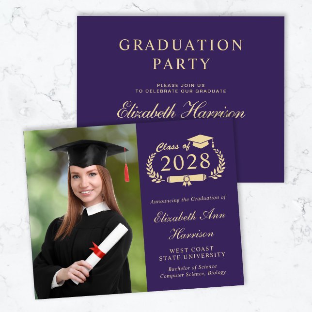 Lámina Invitación del Partido de Graduación Púrpura de Fo (An elegant college graduation party invitation to celebrate the graduate's achievements)