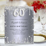 Lámina Invitación del purpurina de plata para 60 cumpleañ<br><div class="desc">Una invitación moderna,  elegante y glamurosa para una fiesta de cumpleaños número 60. Un fondo falso plateado,  decorado con polvo purpurina. Personalice y agregue su nombre y detalles del fiesta. El número 60 se escribe con un tipo de letra,  guión.</div>