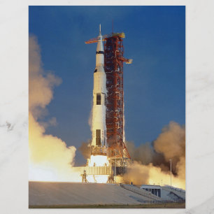 Lámina La Tierra se sacude cuando el Saturno V ilumina el