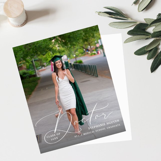 Lámina Médica de presupuesto elegante Invitación de gradu (Subido por el creador)