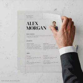 Lámina Minimal Elegant Professional Corporate Resume CV