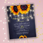 Lámina Moda rústica girasol dulce invitación<br><div class="desc">Floral elegante dulce dieciséis invitaciones para fiestas de 16 años presupuesto para una invitación asequible en el pizarrón azul marino oscuro de medianoche con ramos de girasoles dorados amarillos y cuerdas de luces intermitentes. La invitación es apta para fiestas de cumpleaños de moda de girasol al aire libre de otoño....</div>