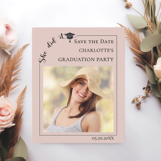 Lámina Pink Photo Graduation Party Save the Date card (Subido por el creador)