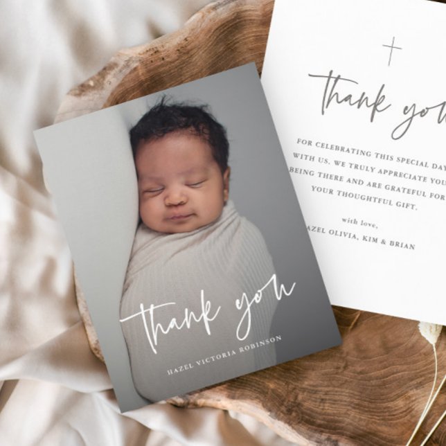 Lámina Presupuesto guión moderno Foto bautismo Gracias (Simple modern script baby photo baptism thank you card.)
