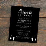 Lámina Prever cualquier invitación de fiesta de cumpleaño<br><div class="desc">Moderno y sencillo, con un mínimo de vítores a 40 años de los hombres cumpleaños BUDGET invitación a fiesta sorpresa con elegante escritura tipográfica contemporánea. Adecuado para cualquier edad hito de edad: 21, 30, 40, 50, 60, 70, 75, 80, 90, 100. LEA ESTO ANTES DE COMPRAR! Se trata de una...</div>