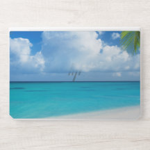 Vistas a la playa del mar tropical