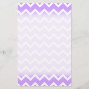 Lámina Rayas zigzag moradas y blancas.
