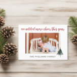 Lámina Recién nacido de presupuesto que agregamos más car<br><div class="desc">Anunciar a toda tu familia y amigos que agregaste más alegría este año con esta linda tarjeta de navidades fotográficos. Personalice con 1 foto en la parte delantera y 3 fotos en la parte posterior junto con toda la información de las estadísticas de nacimiento de sus hijos. Visita la colección...</div>