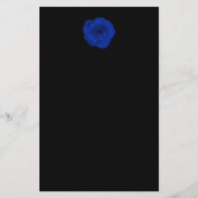 Lámina Rosa azul, fondo negro. (Anverso)