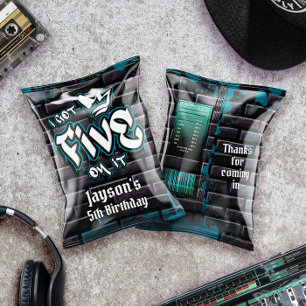 Lámina Tengo cinco en el esparadrapo de la bolsa de Chip