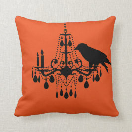 Lámpara de Halloween y almohada anaranjadas del