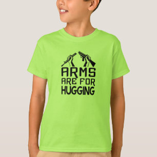 Las armas son para abrazar camisetas y chaquetas