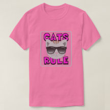 LAS GATAS MANDAN ROSA Camiseta de amante de gatos 