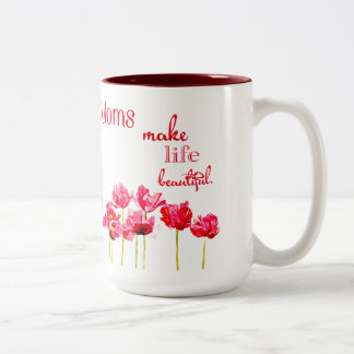 Las mamáes hacen vida la taza hermosa