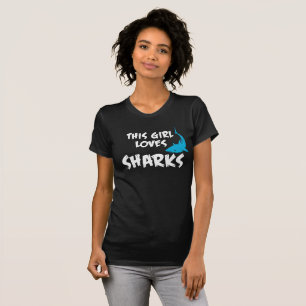 Las mujeres aman la camiseta de los tiburones