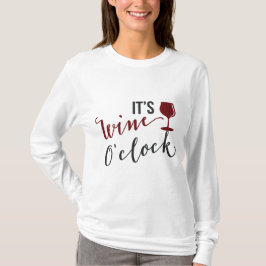 Las mujeres beben camisetas con vino de moda