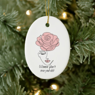 Las mujeres no te deben ornamento