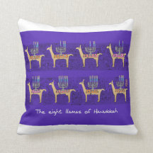 Las ocho Llamas de Hannukah tiran almohada