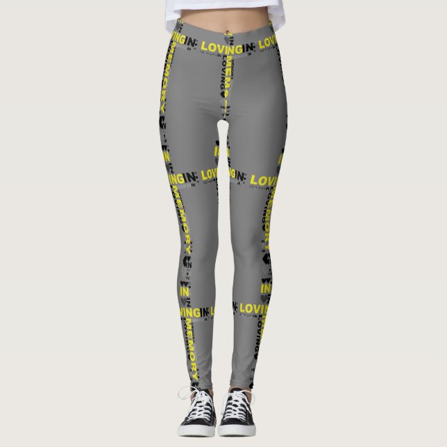Las Piernas De Los Pantalones De Yoga Estiran Las  (Anverso)