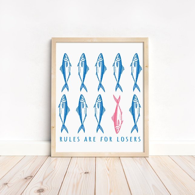"Las reglas son para perdedores" Arte divertido de ("Rules Are For Losers" Funny Boho Coastal Wall Art in a neutral wooden frame on the floor)