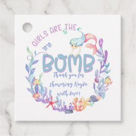 Las sirvientas Chicas son las etiquetas de las bom