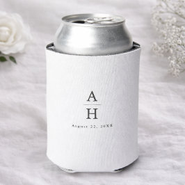 Latas Enfriador de Lata de Boda con Monograma Serif Edit