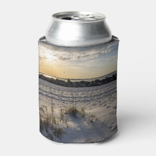 Latas Enfriador de lata de puesta de sol en el muelle de