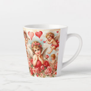 Latte Taza de café con rosas rosadas y ángeles