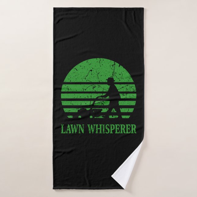 Lawn Mower Lawn Whisperer Gardener Gift (Toalla de baño)
