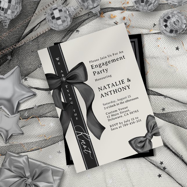 Lazo de corbata Coquette Nos casamos Anuncio de co (Coquette Bow Tie We Are Tying The Knot Engagement Invitation)