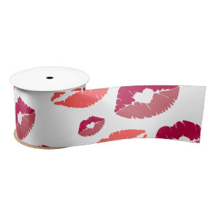 Lazo De Raso beso de San Valentín para despedir a la señorita D