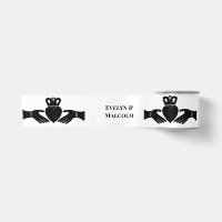 Boda blanco y negro simple del anillo de claddagh 