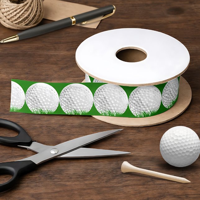 Lazo De Raso Bola de Golf en Césped (Subido por el creador)