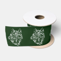 Cabeza de lobo blanco en verde
