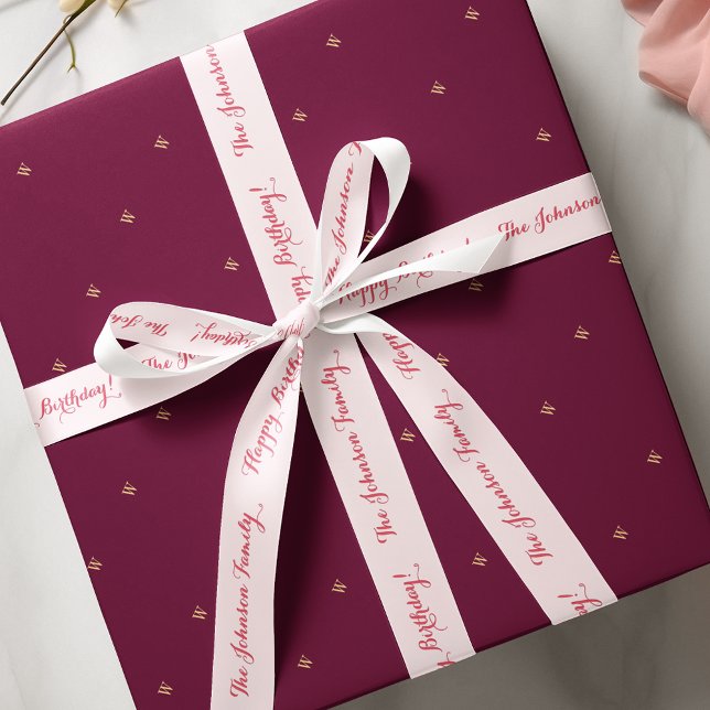 Lazo De Raso Elegante y elegante nombre rosado Feliz cumpleaños (Elegant Stylish Pink Name Happy Birthday Gift Wrap Satin Ribbon)