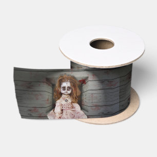 Lazo De Raso La muñeca de porcelana embrujada vintage de Slippe