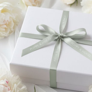 Lazo De Raso Light Sage   Elegantes Nombres de Pareja de Boda M