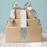 Lazo De Raso Navidades del Blue Vintage Retro Santa Claus<br><div class="desc">Añada un toque nostálgico a su decoración navideña con esta cinta de satín azul de los Navidades de Santa Claus. Con un diseño clásico de Santa Claus con copos de nieve festivos sobre un fondo sólido, esta cinta es perfecta para envolturas de regalo, artesanías de vacaciones, coronas y más. El...</div>