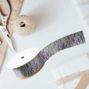 Lazo De Raso Purple Lavender florece