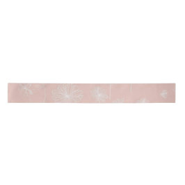 Lazo De Raso Salmón rosado con un delicado floral vintage blanc